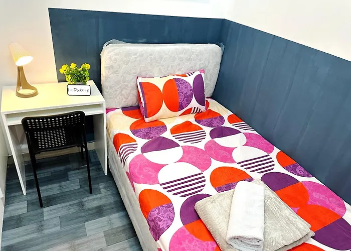 Deluxe Couple Partition Room In Tecom Near Metro